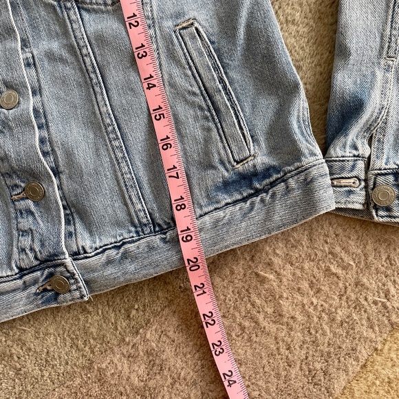 GAP Denim Trucker Jacket - Picture 7 of 8